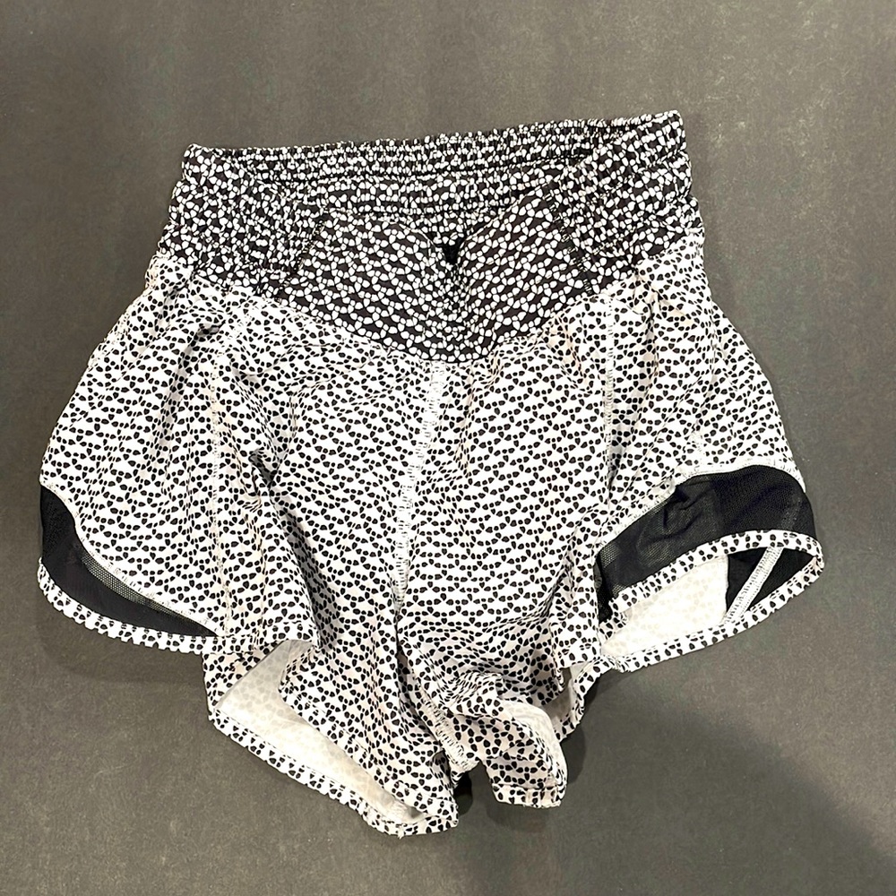 Lululemon white and black running shorts